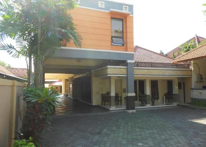 Hotel Grand Wijaya 2*